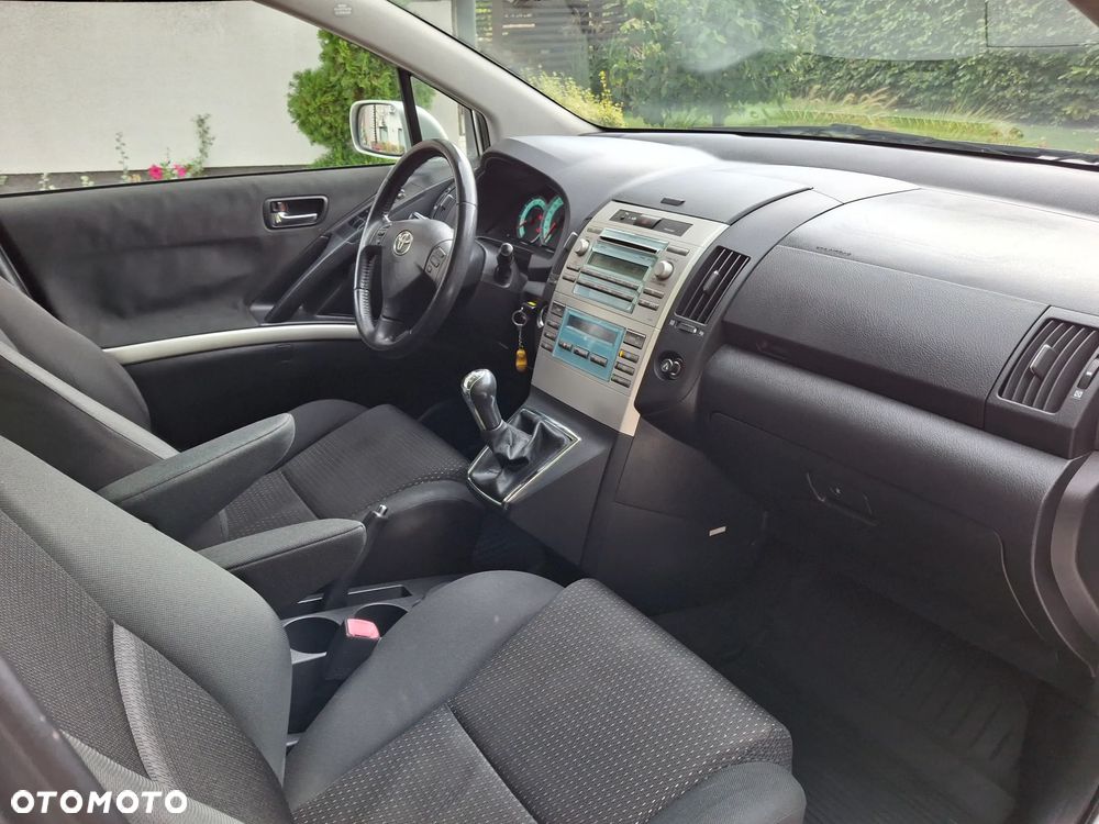 Toyota Corolla Verso - 20