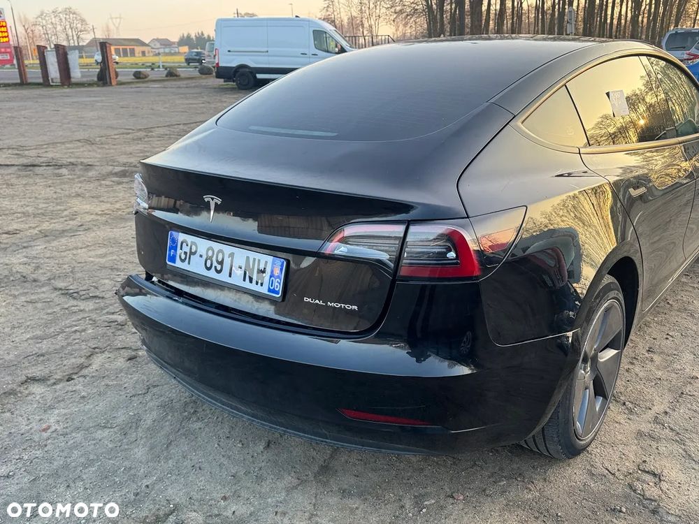 Tesla Model 3 - 11