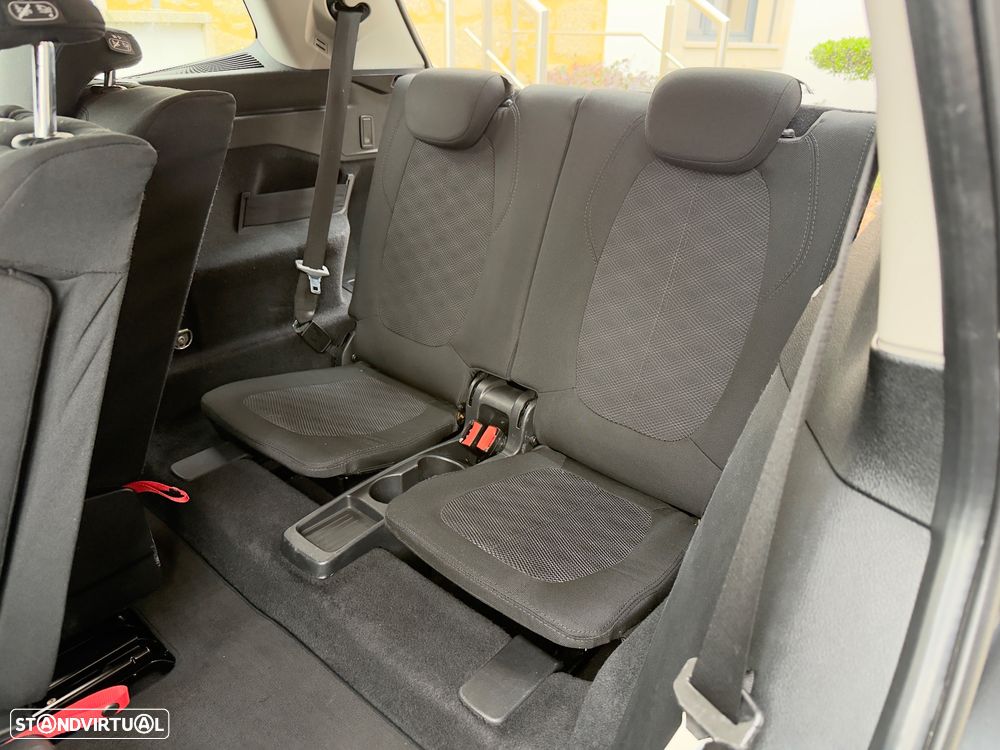 BMW 218 Gran Tourer d 7L Line Luxury - 45