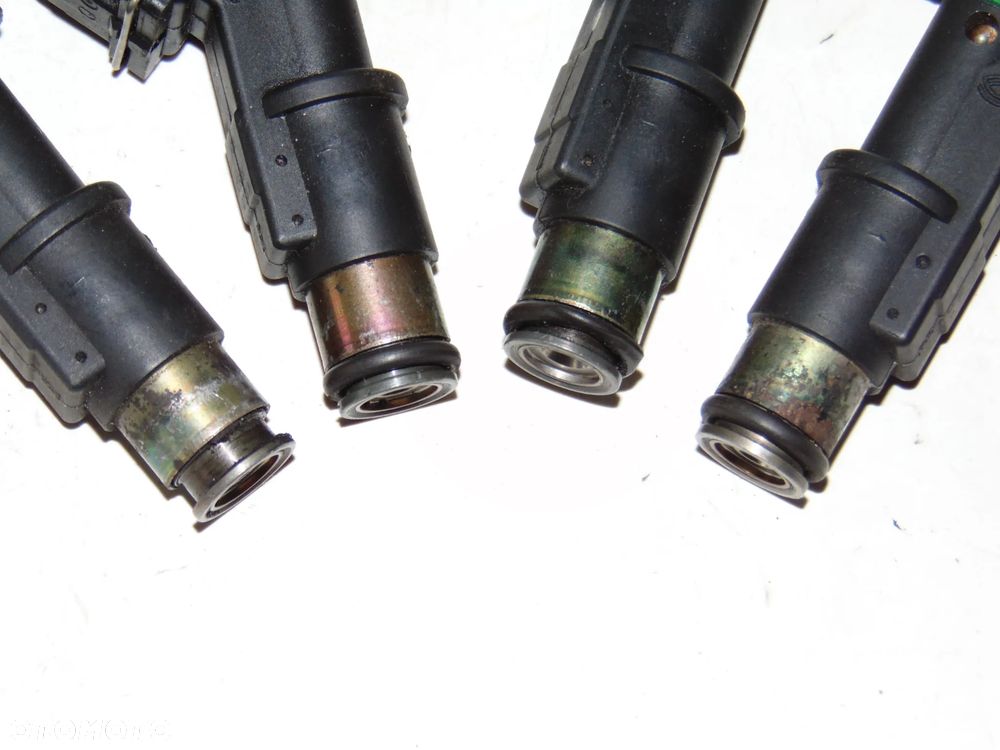 Wtrysk paliwa 01F005A Citroen C5 Xsara Picasso Peugeot 307 407 1.8 2.0 - 9
