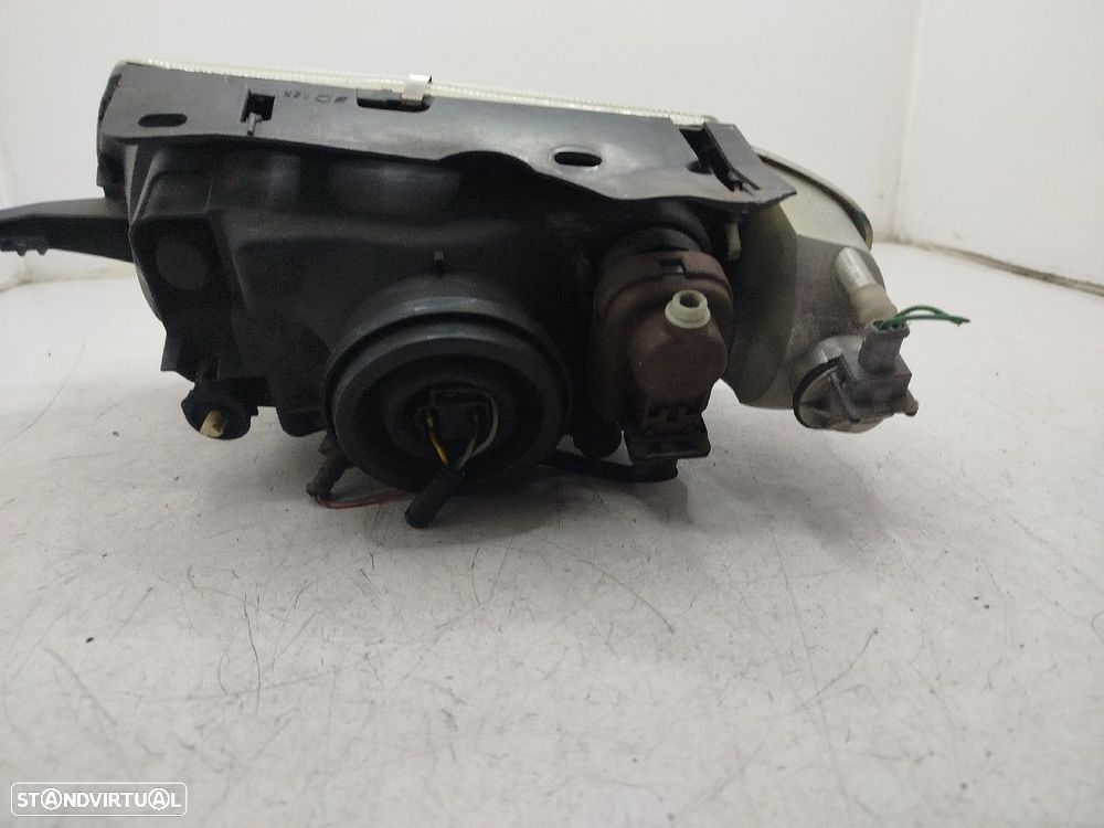 Farol/ Otica Dianteiro Dto Citroën Saxo (S0, S1) - 5