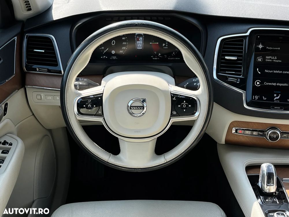 Volvo XC 90 - 16