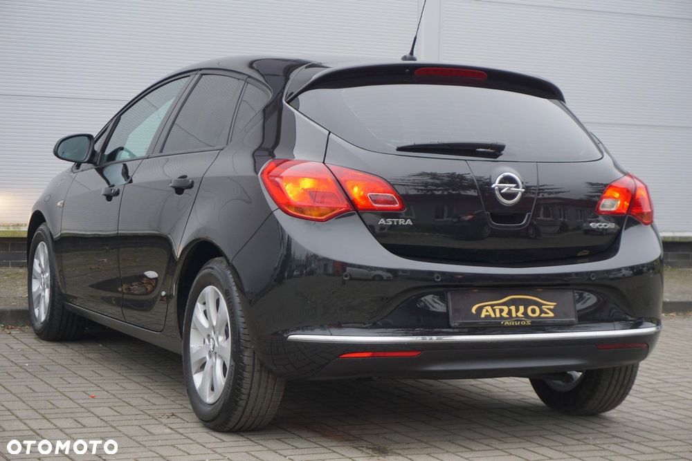 Opel Astra 1.4 Turbo Cosmo - 18