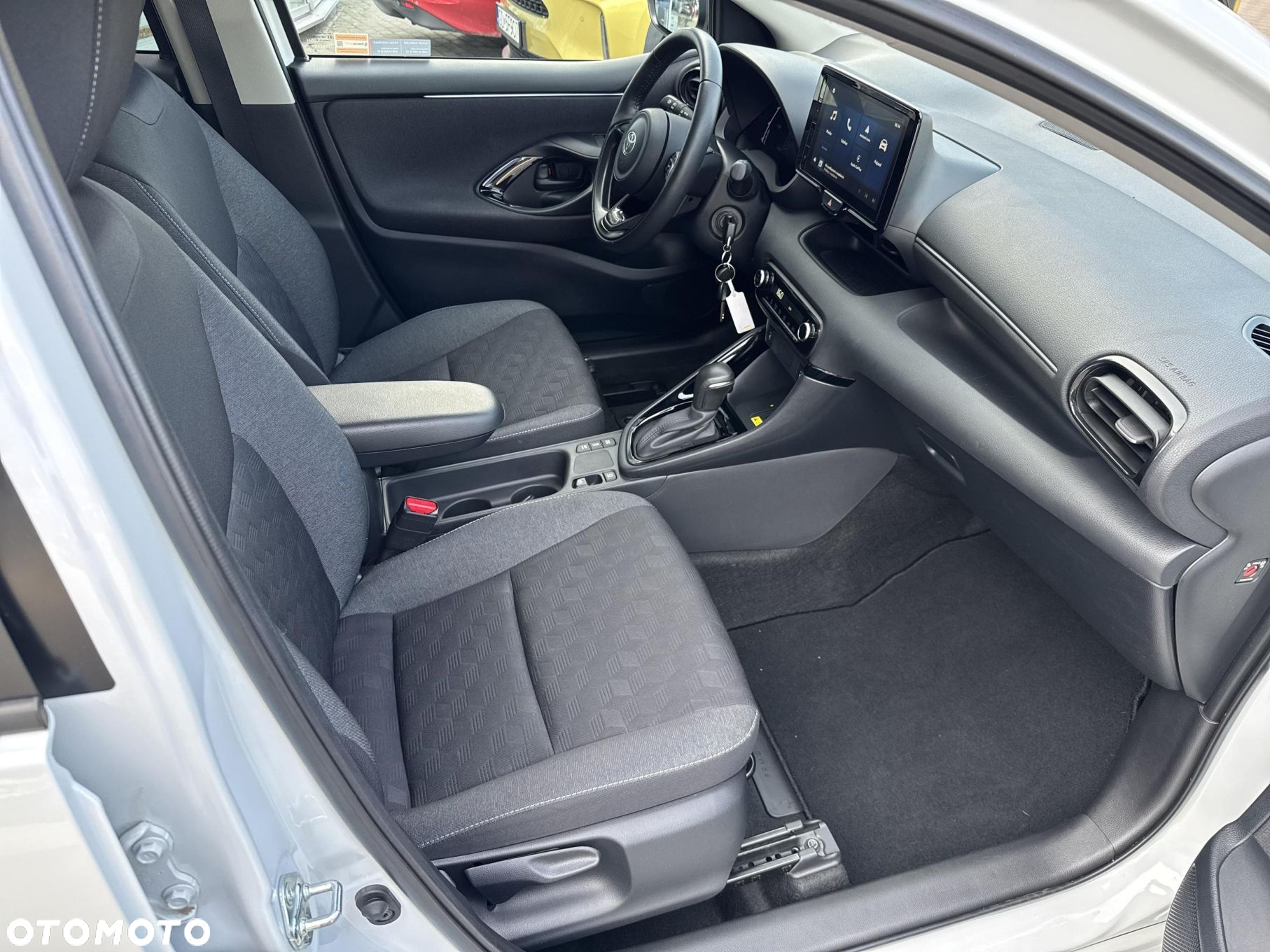 Toyota Yaris - 10