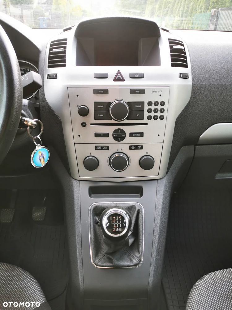 Opel Zafira 1.7 CDTI - 28