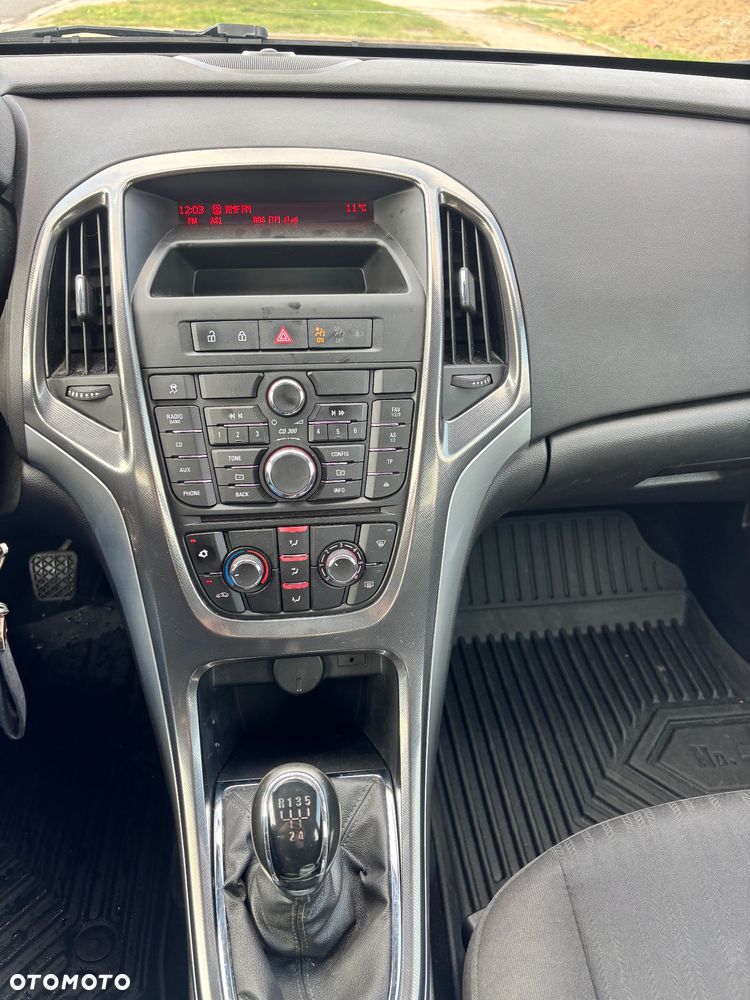 Opel Astra 1.6 Essentia - 4