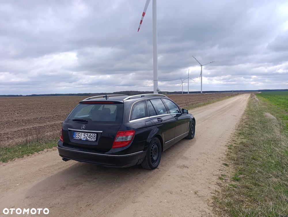 Mercedes-Benz Klasa C 200 CDI BlueEff Avantgarde - 3