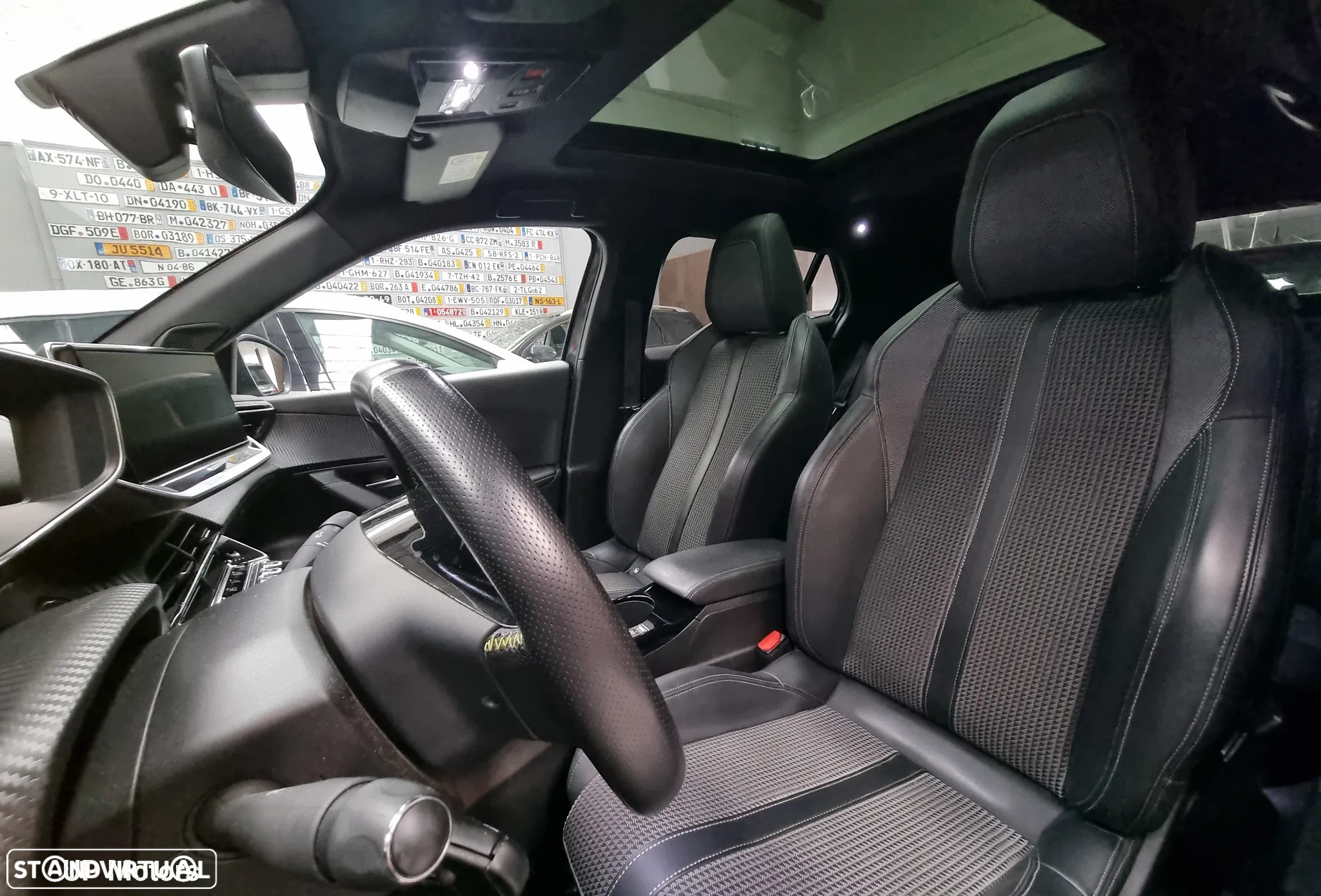 Peugeot 2008 1.2 PureTech GT - 10