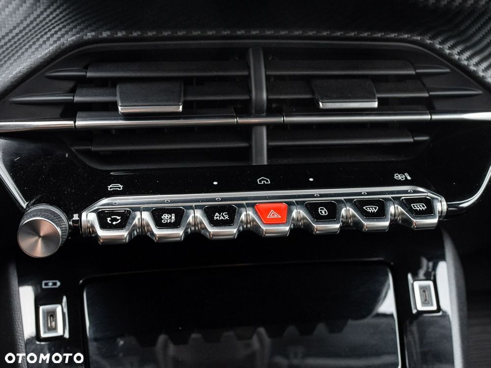 Peugeot 208 50kWh Allure - 18