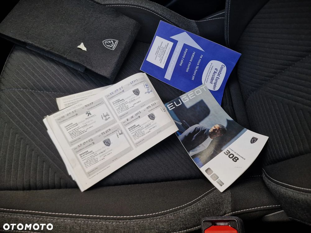 Peugeot 308 1.5 BlueHDi Allure Pack S&S EAT8 - 36