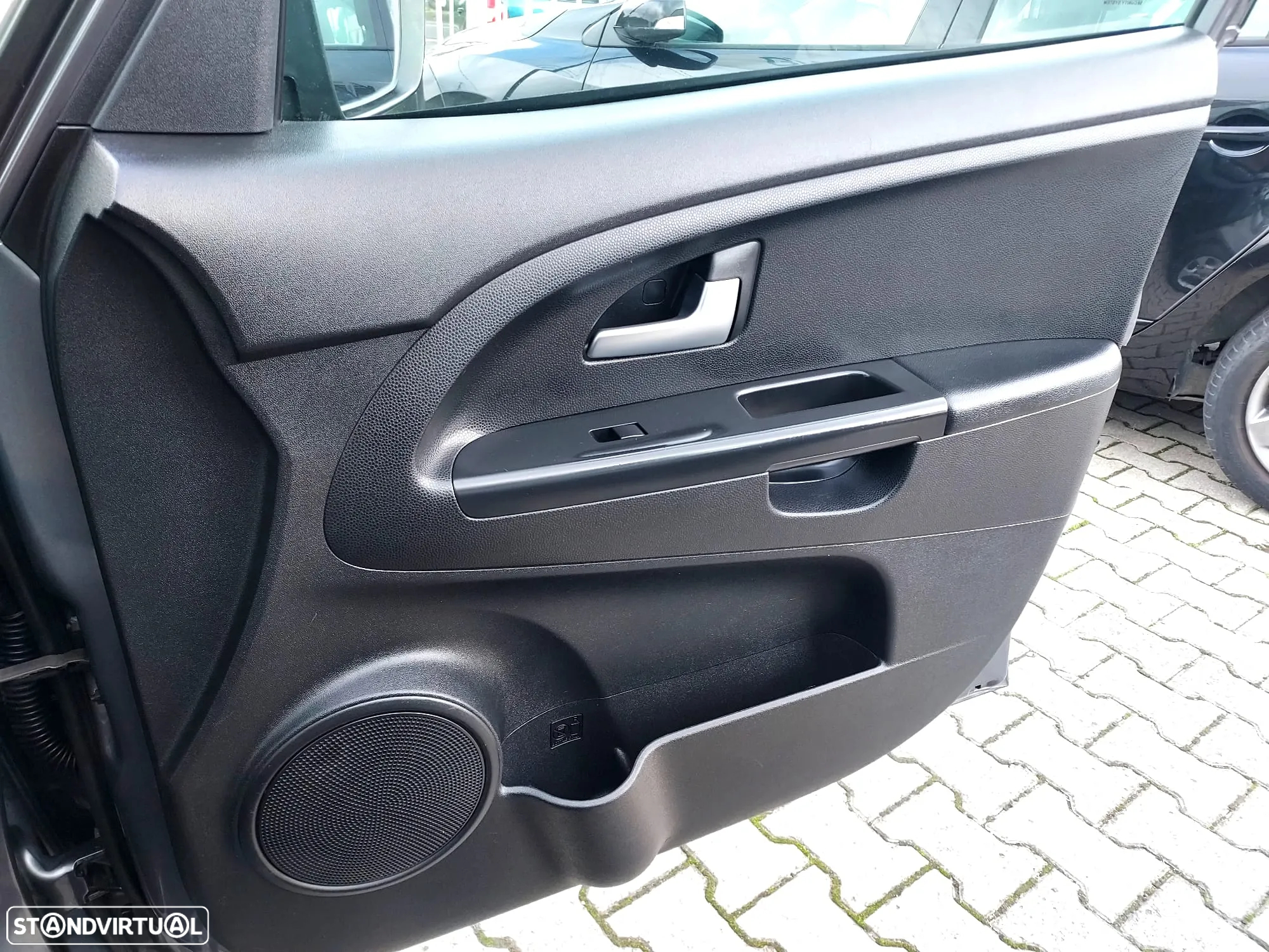 Kia Venga 1.4 CRDi TX ISG - 31