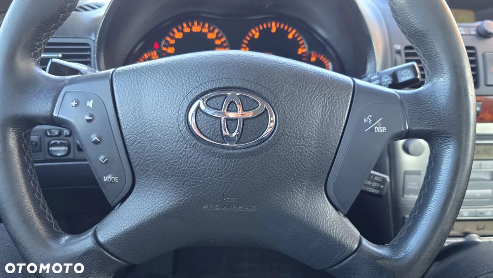 Toyota Avensis 2.0 D-4D Sol - 9