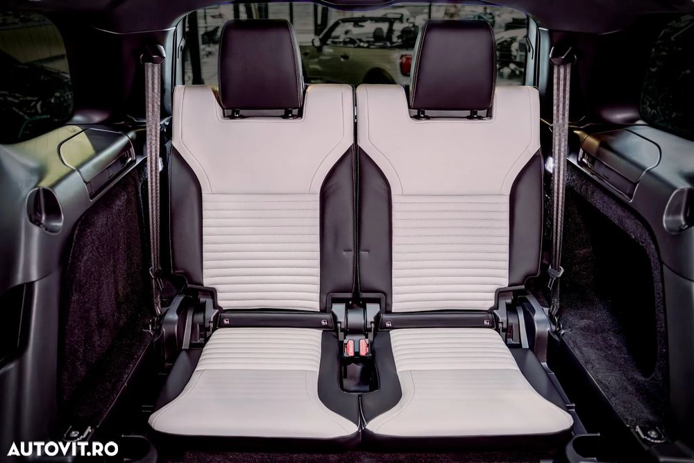 Land Rover Discovery 3.0D 250 MHEV R-Dynamic HSE - 21