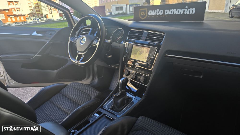 VW Golf 1.6 TDi DPF DSG Highline - 21