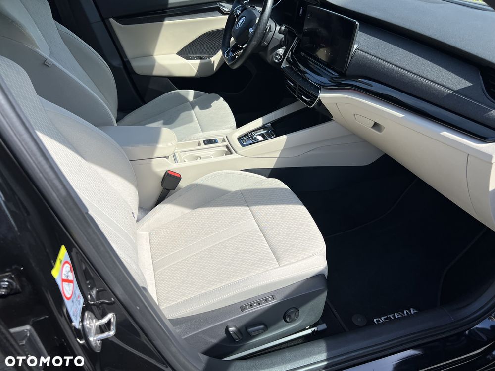 Skoda Octavia 2.0 TDI DSG Style - 11