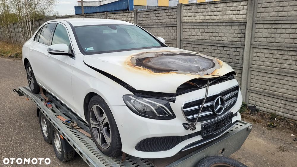 Mercedes-Benz Klasa E 200 d 9G-TRONIC Avantgarde - 3