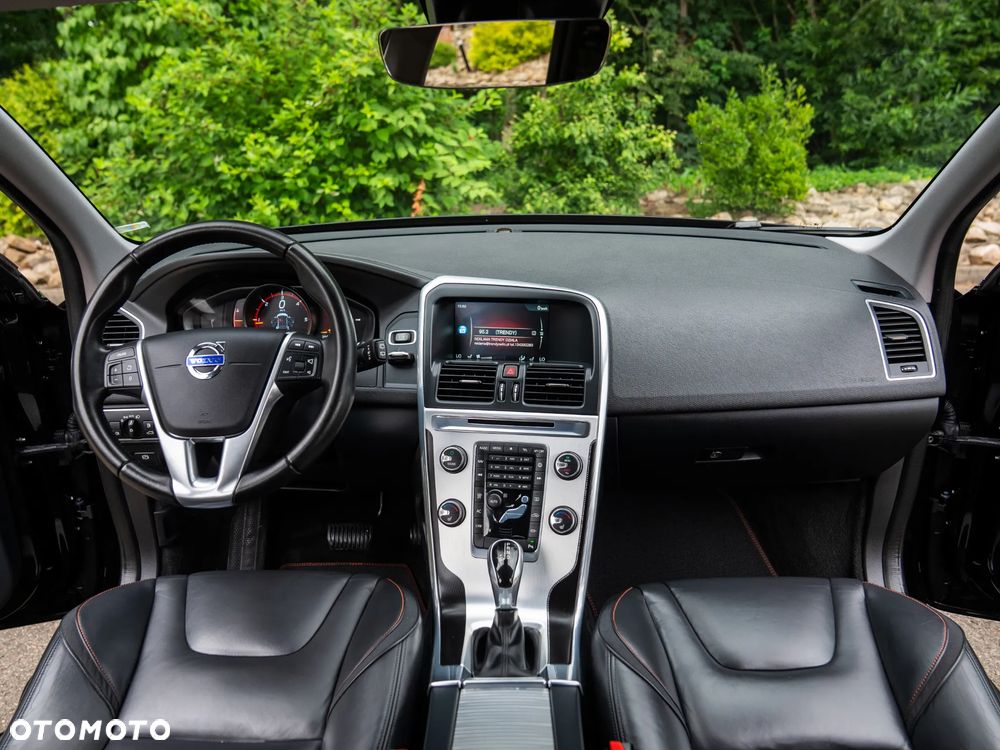 Volvo XC 60 D4 Drive-E Ocean Race - 35