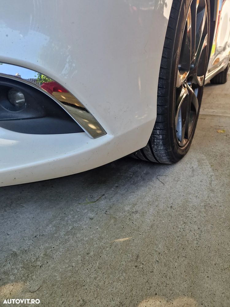 Mazda 6 CD175 AT Revolution Top - 10