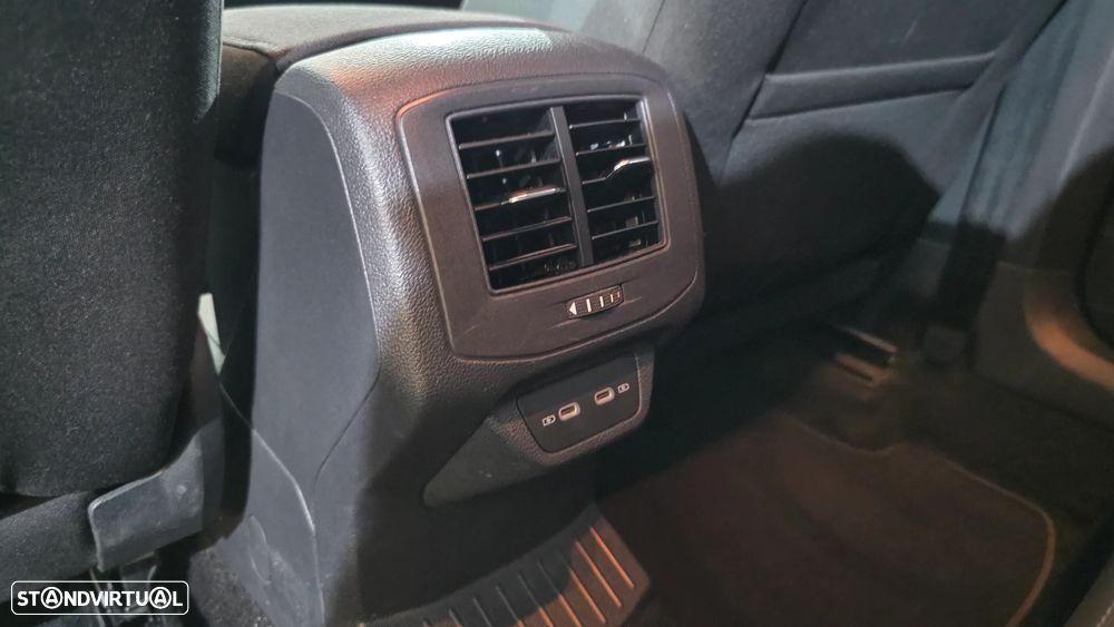 VW T-Roc 2.0 TDI Style - 38
