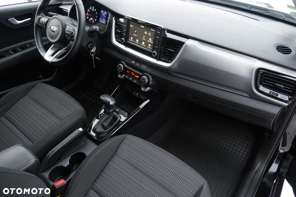 Kia Stonic - 24