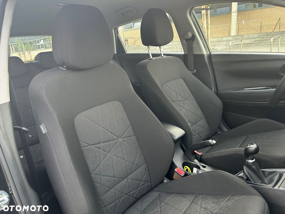 Hyundai Bayon 1.2 Smart - 16