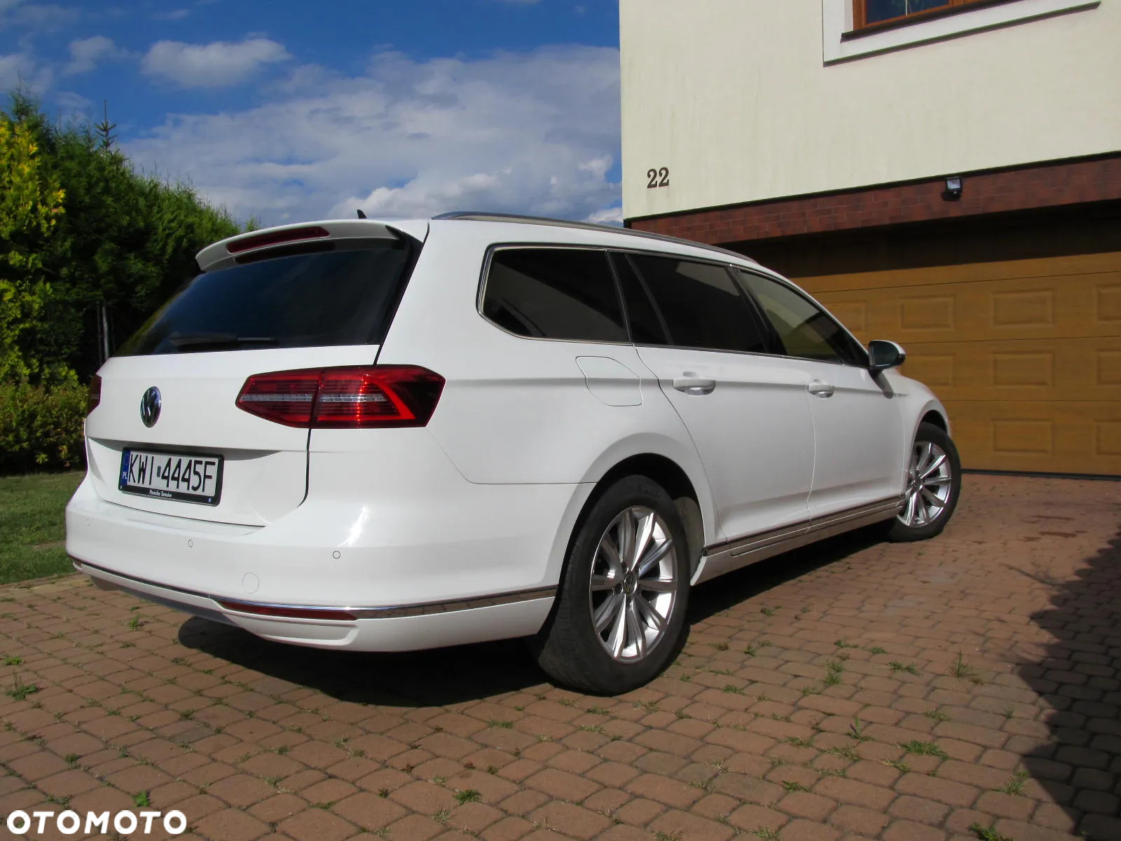 Volkswagen Passat Variant 2.0 TDI SCR DSG BlueMotion Highline - 4