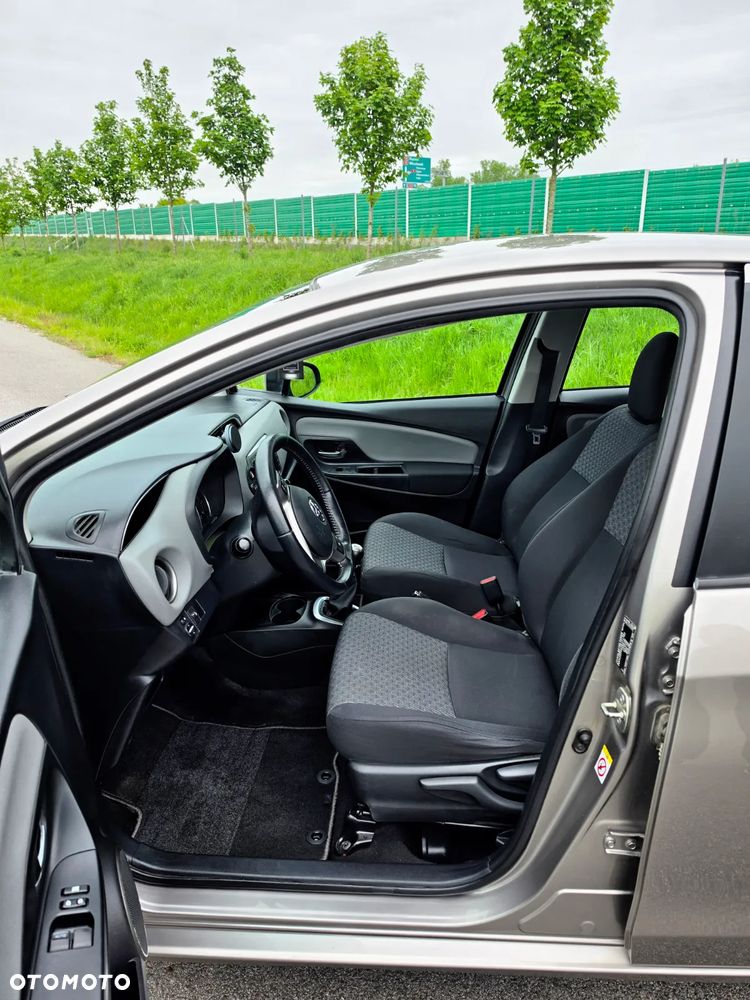 Toyota Yaris 1.33 Active EU6 - 10