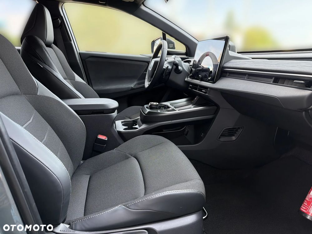 Toyota C-HR+ - 12
