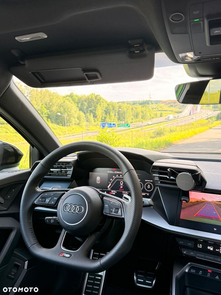 Audi RS3 Limousine - 18