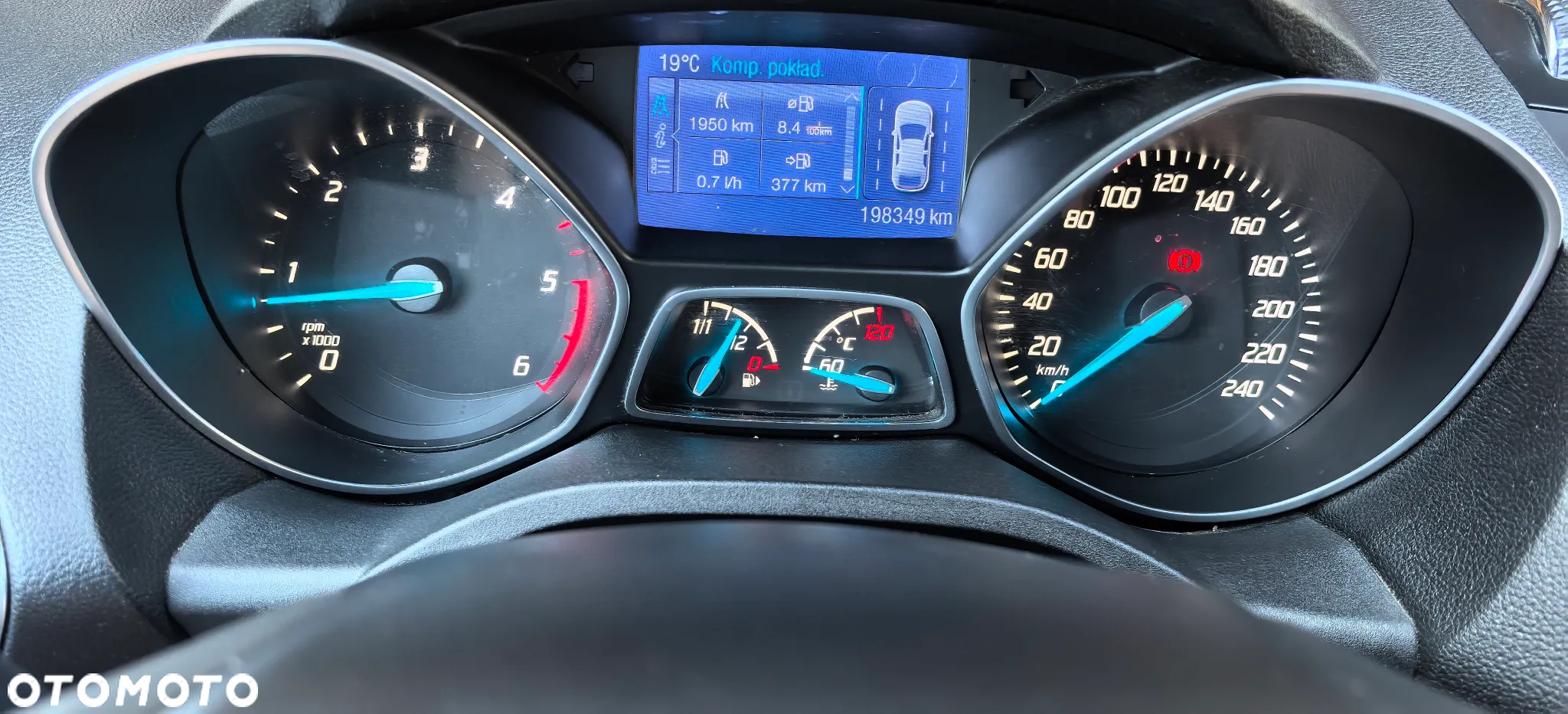 Ford Kuga - 6