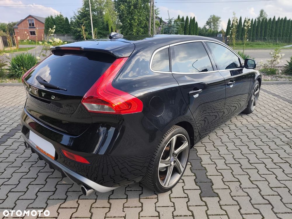 Volvo V40 D2 R Design - 5