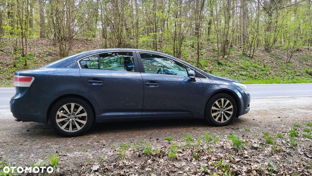 Toyota Avensis 1.8 Luna - 3