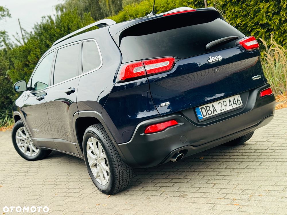 Jeep Cherokee - 27