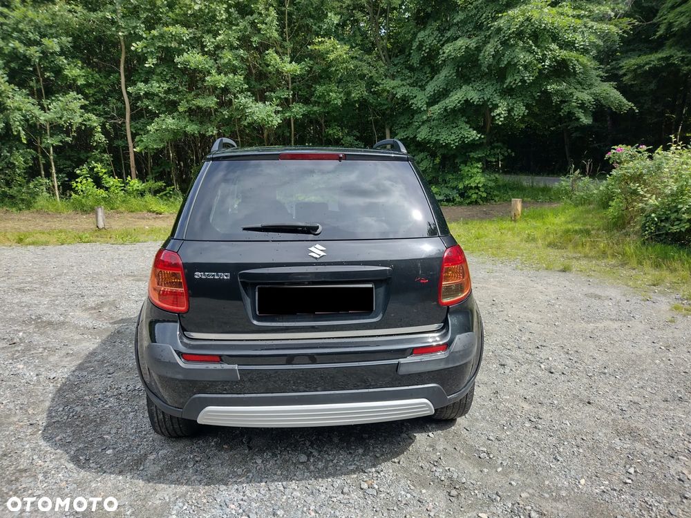 Suzuki SX4 - 4