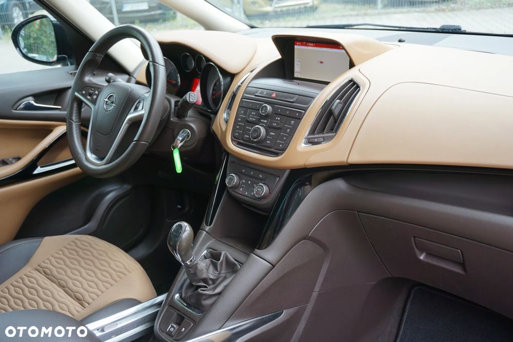 Opel Zafira 2.0 CDTI Cosmo - 18