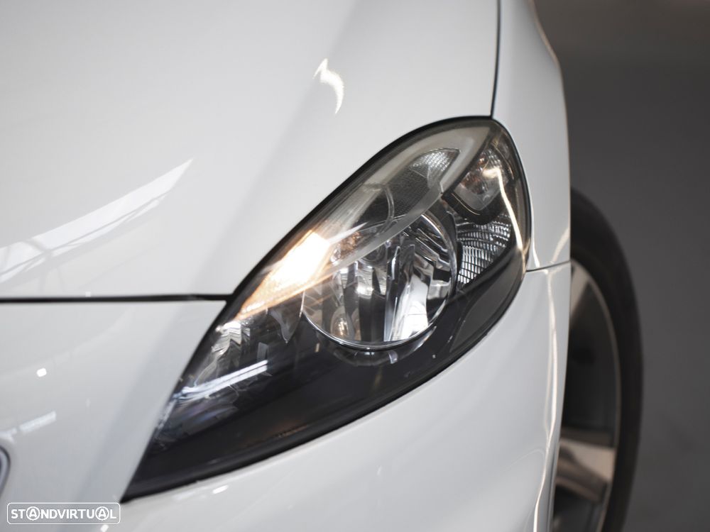 Volvo V40 2.0 D2 R-Design - 9