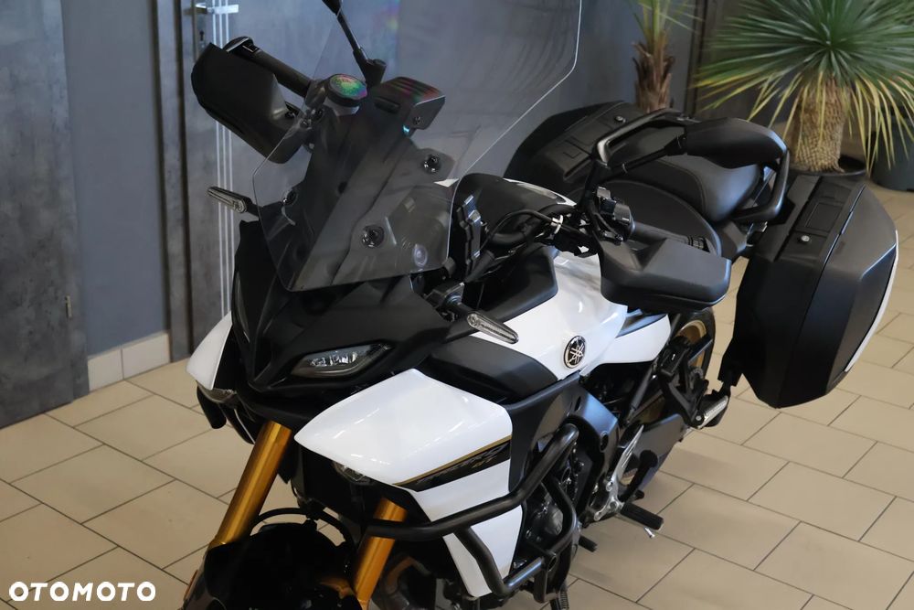 Yamaha MT - 5