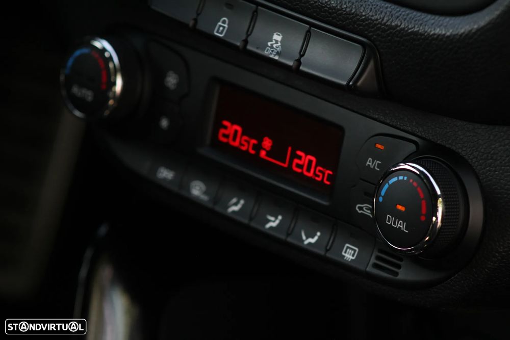 Kia Ceed 1.6 CRDi GT Line - 26