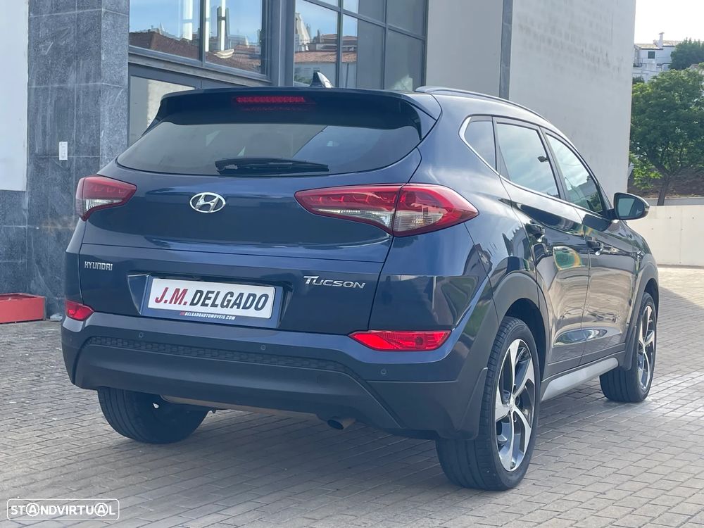 Hyundai Tucson 1.7 CRDi Executive - 6