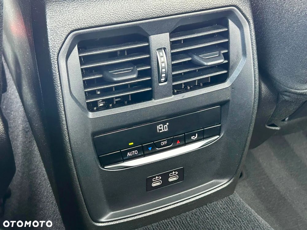 BMW Seria 3 - 38