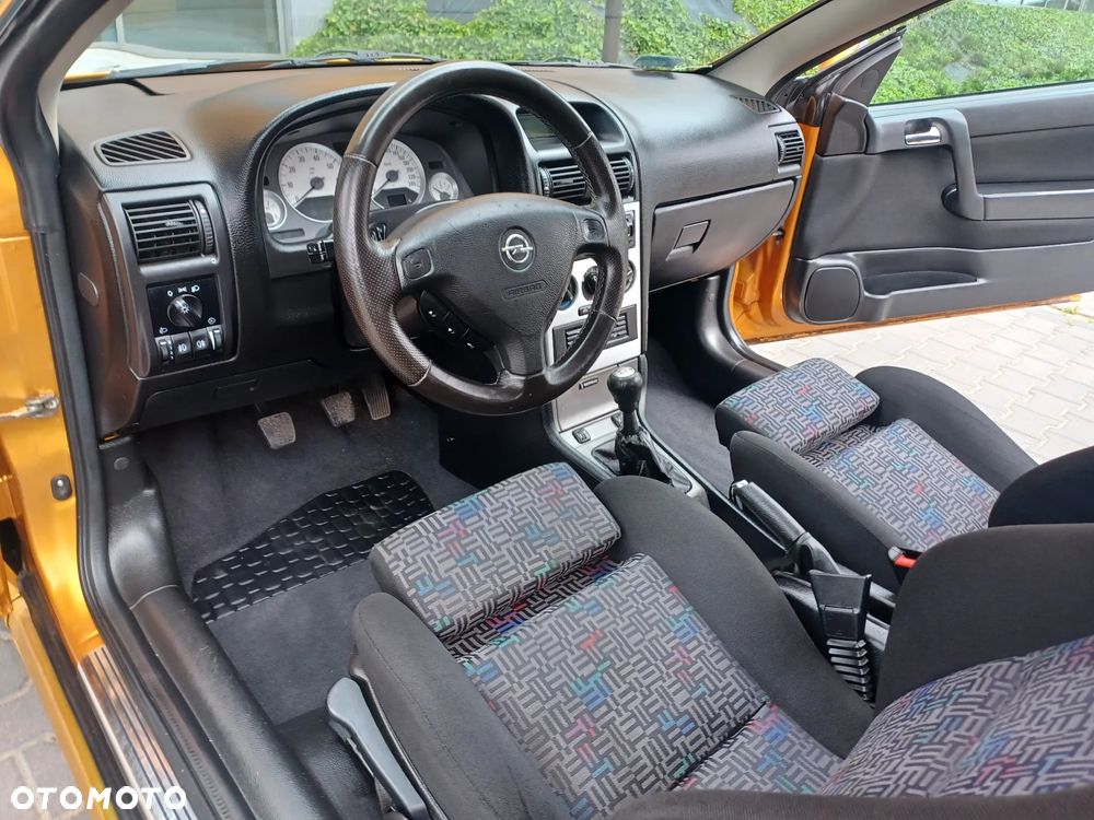 Opel Astra 2.2 Bertone - 19