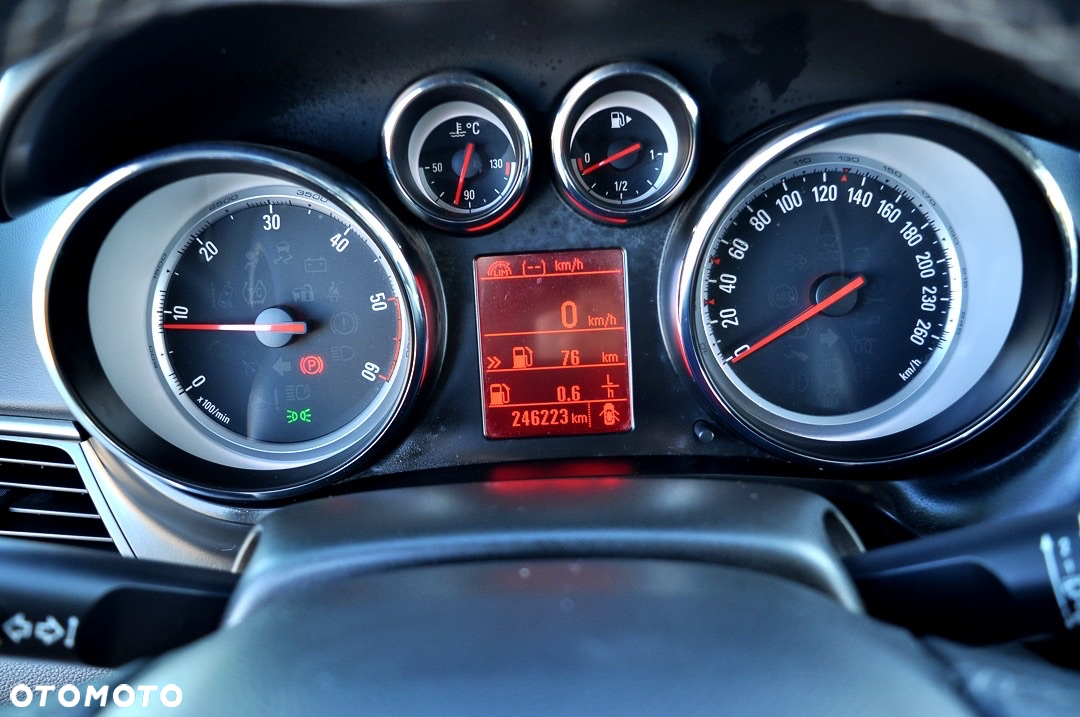 Opel Zafira 2.0 CDTI Cosmo - 24