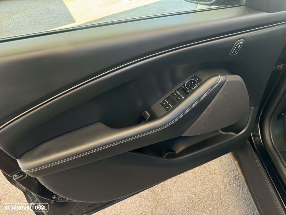 Ford Mustang Mach-E 75.7 kWh Premium AWD - 23