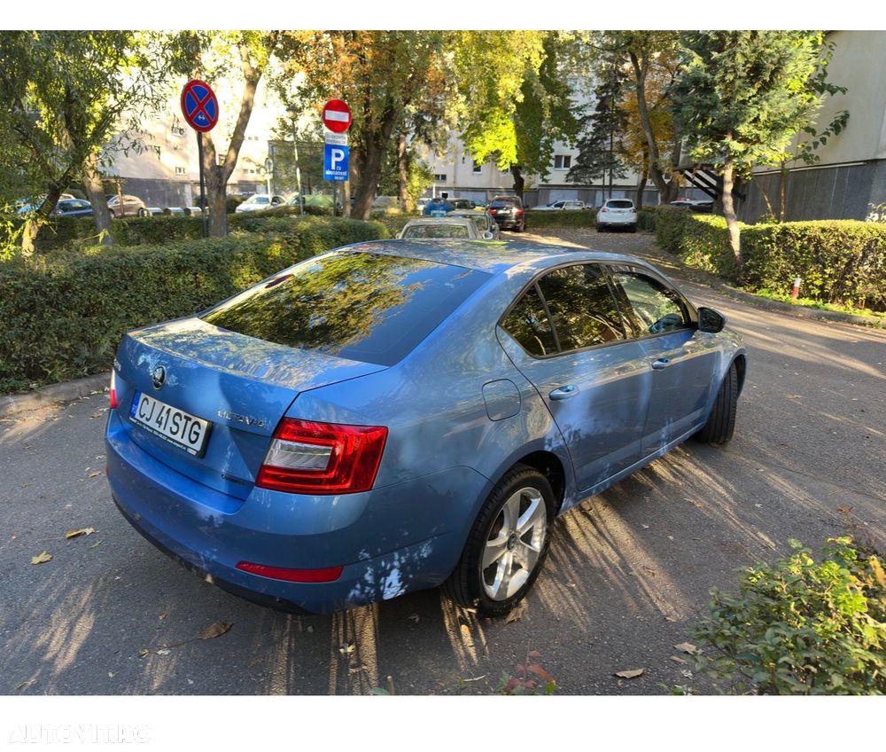 Skoda Octavia 2.0 TDI STYLE - 3
