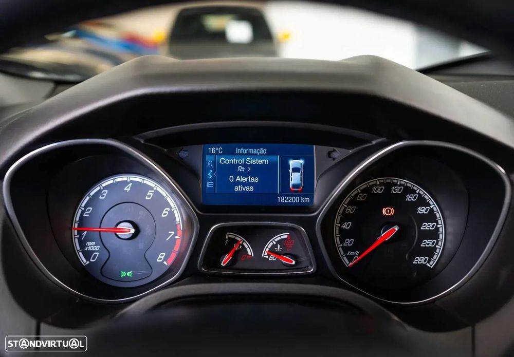 Ford Focus 2.0 EcoBoost ST c/ Pack Pele Desportiva - 21