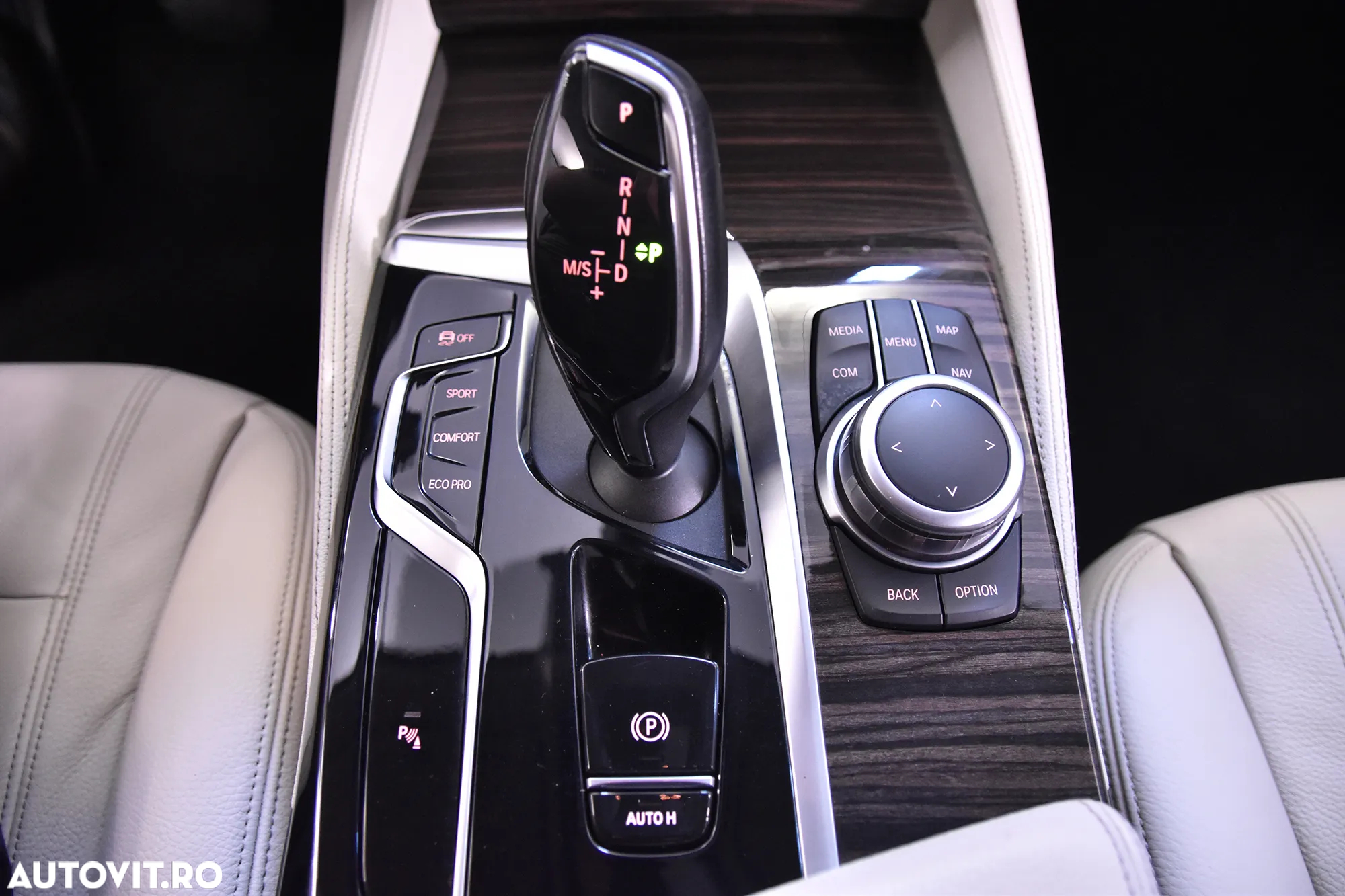 BMW Seria 5 520d xDrive Aut. Luxury Line - 17