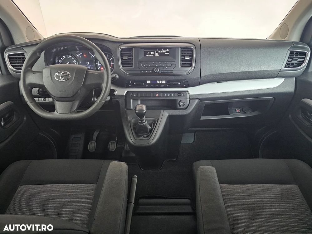 Toyota Proace 1.5 D-4D 120CP 7+1 L2H1 Comfort - 7