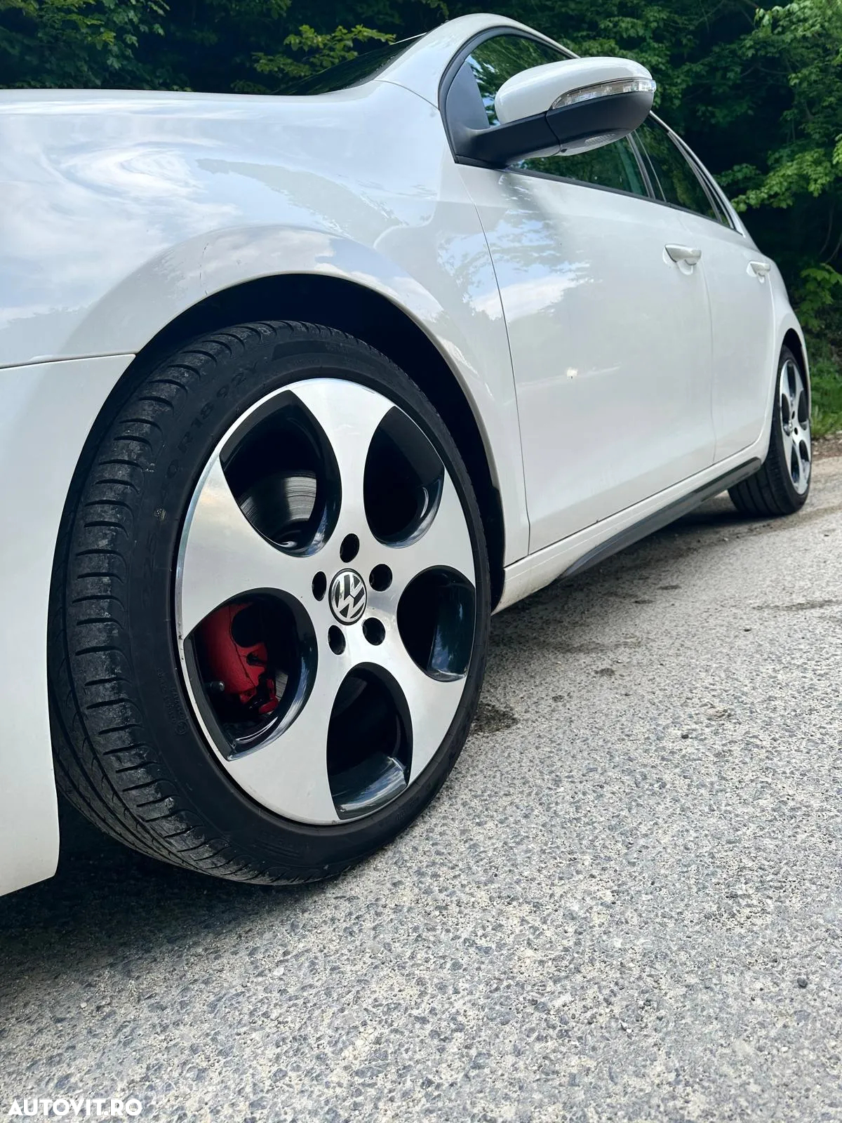 Volkswagen Golf 2.0 TSI GTI - 2