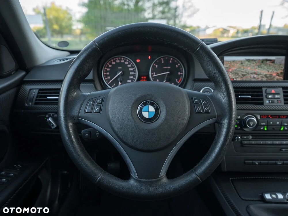 BMW Seria 3 318i Edition Lifestyle - 23