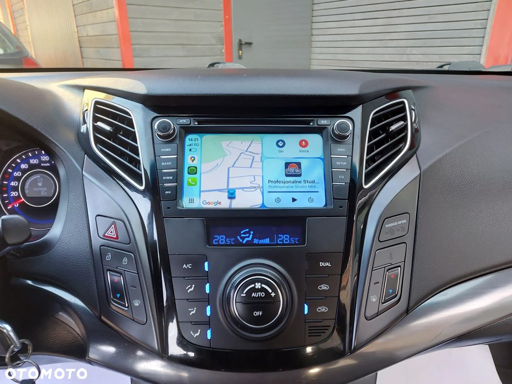 Hyundai i40 i40cw 1.7 CRDi Fifa World Cup Edition - 24